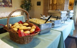 Fluffy Cornbread Muffins and Sidesaddle